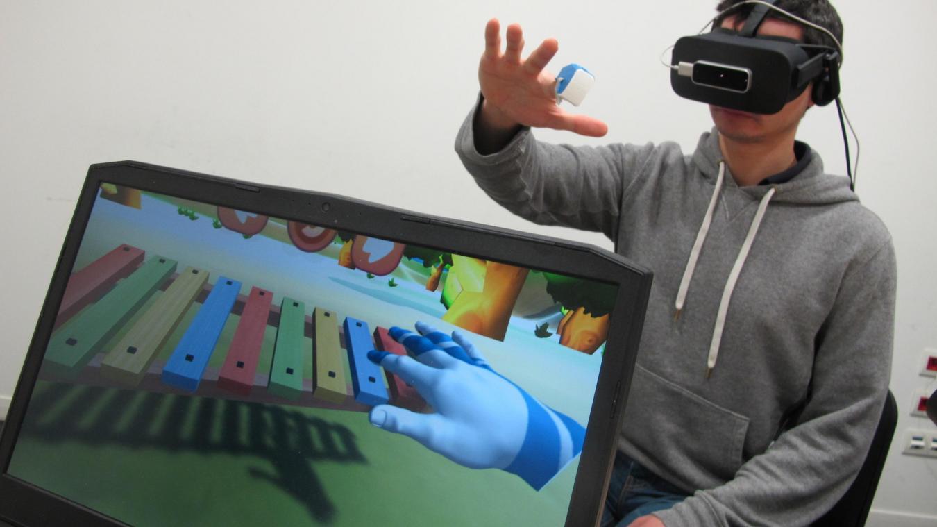 指先に装着するVR/AR向け触覚フィードバック・ハプティクスデバイス 
